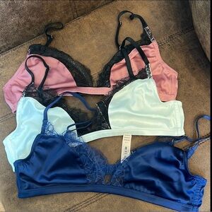 Three Victoria’s Secret Bras Size Large. NWT